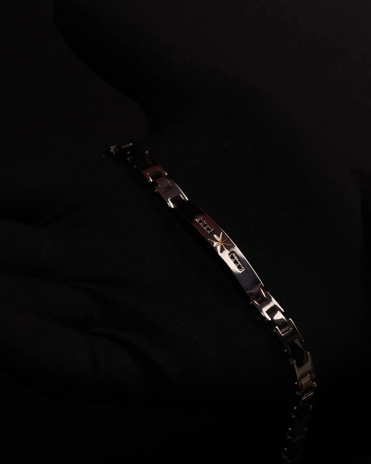 HAB002 - Northmark bracelet