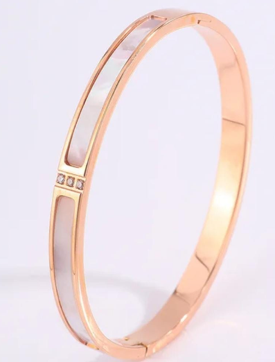 HAB215 - Elysian Shell Cuff