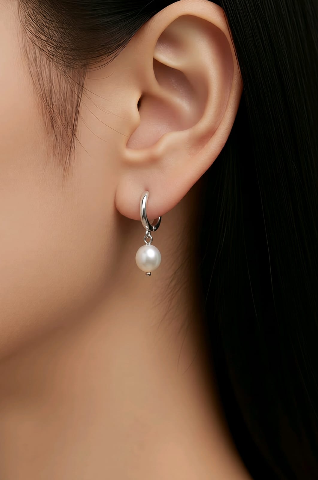 HAE009 - Luna Pearl Earrings