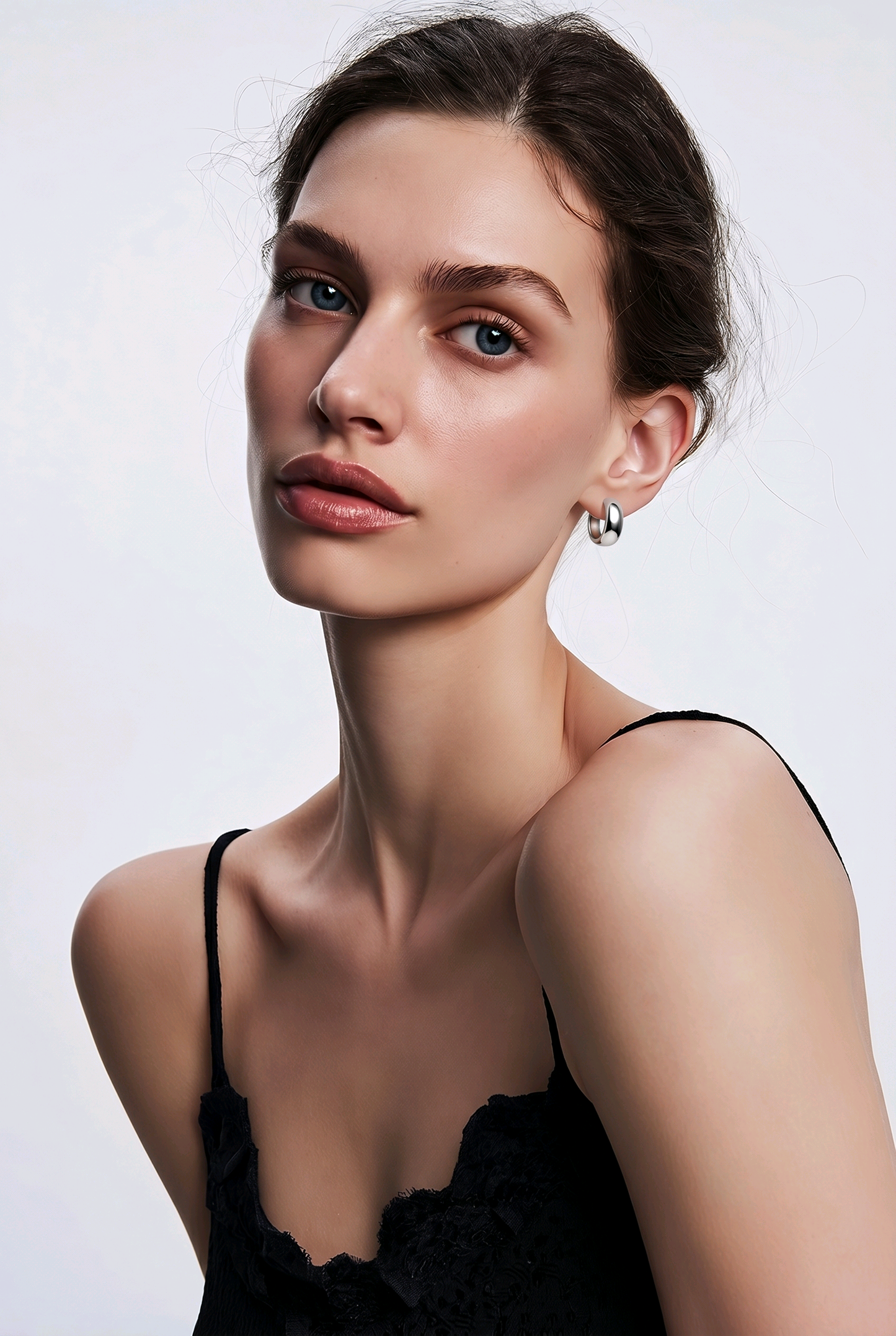 HAE021  - Luna  Hoops